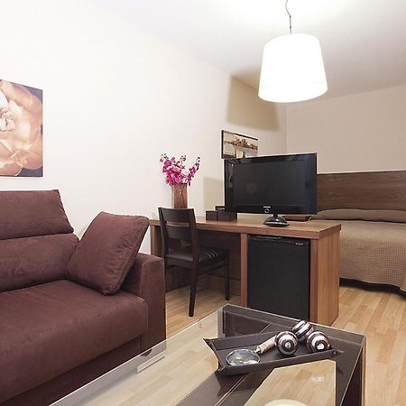 Hotel Mar De Plata Саррия Екстериор снимка