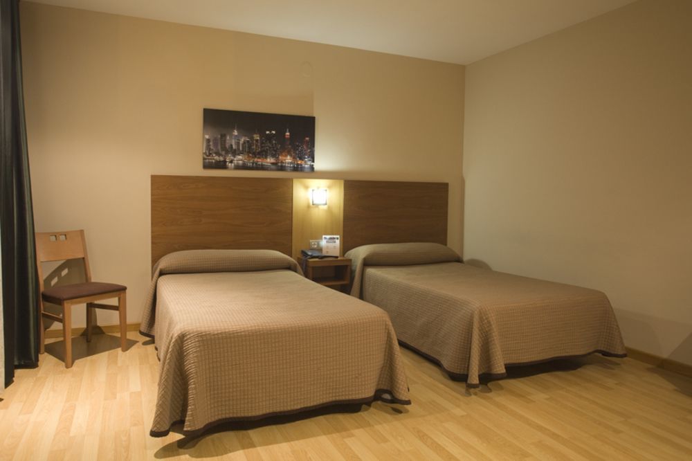 Hotel Mar De Plata Саррия Екстериор снимка