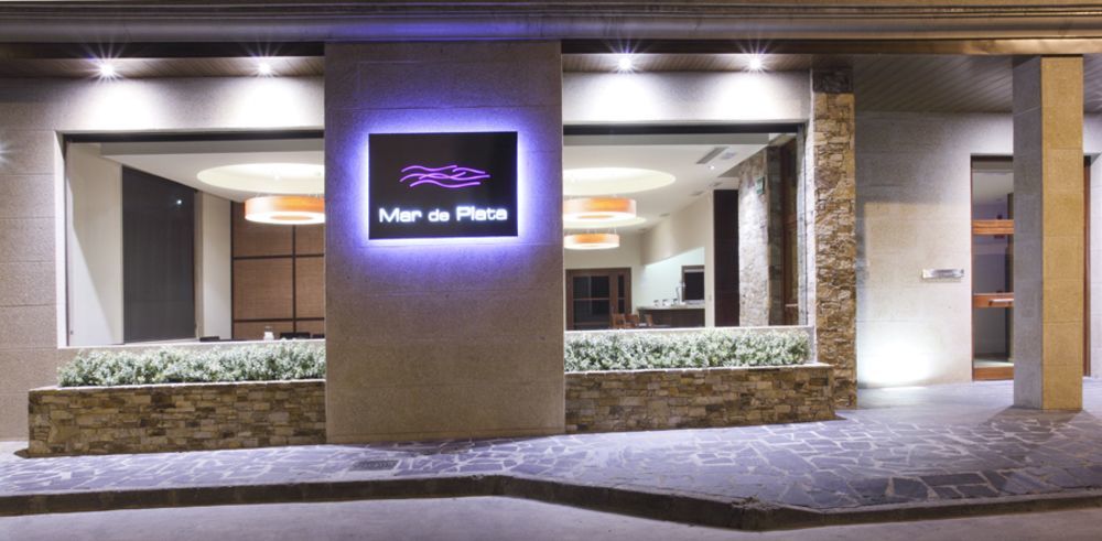 Hotel Mar De Plata Саррия Екстериор снимка