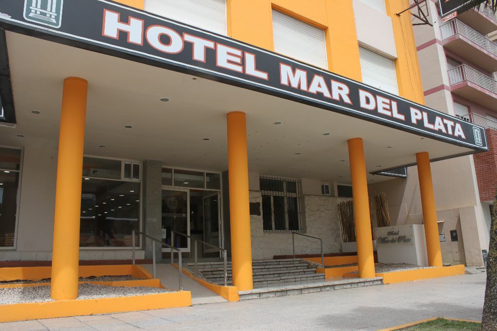 Hotel Mar De Plata Саррия Екстериор снимка